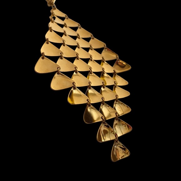 Vintage Vendome Couture, Diamond Shape, Fish Scales, Bib Necklace & Earrings Set - Picture 3 of 13